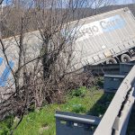 Accident pe DN6 autotren rasturnat in afara soselei
