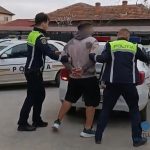 Batuserul din Strehaia retinut dupa ce a stropit cu sampanie bratara electronica de monitorizare Dispozitivul a fost instalata in urma unui conflict