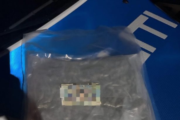 Capturat cu un kilogram de canabis la el in timpul unui control de rutina Drogurile erau destinate vanzarii