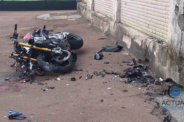 Motociclistul de 22 de ani ranit in accidentul din Severin a fost transferat cu elicopterul SMURD la Bucuresti
