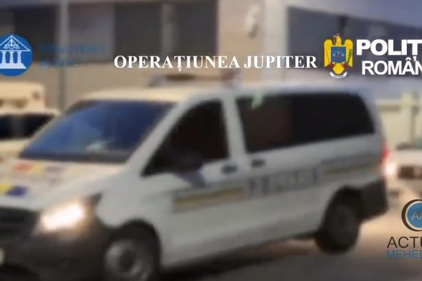 Perchezitii in tara In Mehedinti politistii au intrat in Simian la o persoana suspectata ca vinde haine contrafacute