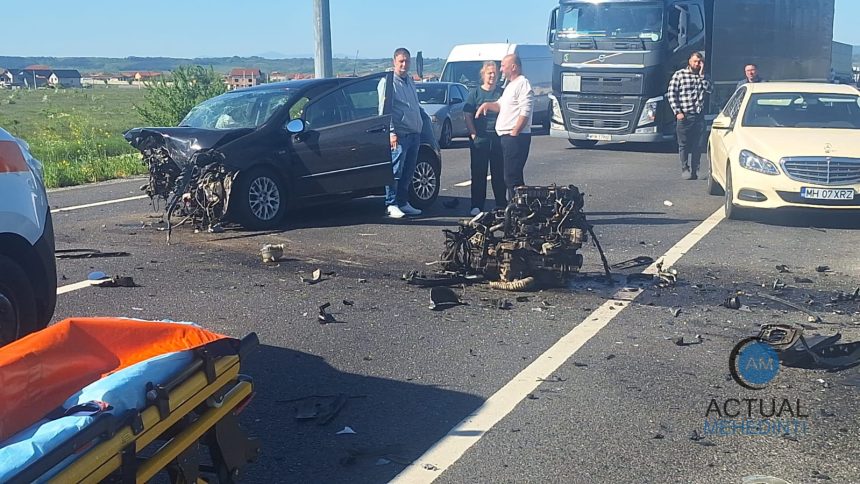 accident extrem de grav pe centura severinului intre doua autoturisme o persoana a fost incarcerata