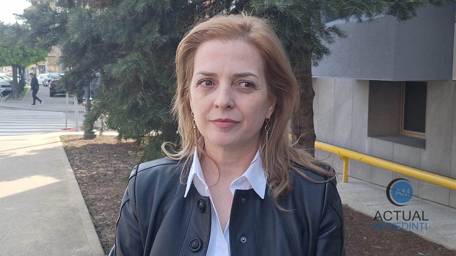 trotinetistul de 14 ani ranit in accidentul de ieri a fost transferat la un spital din craiova starea sa este grava