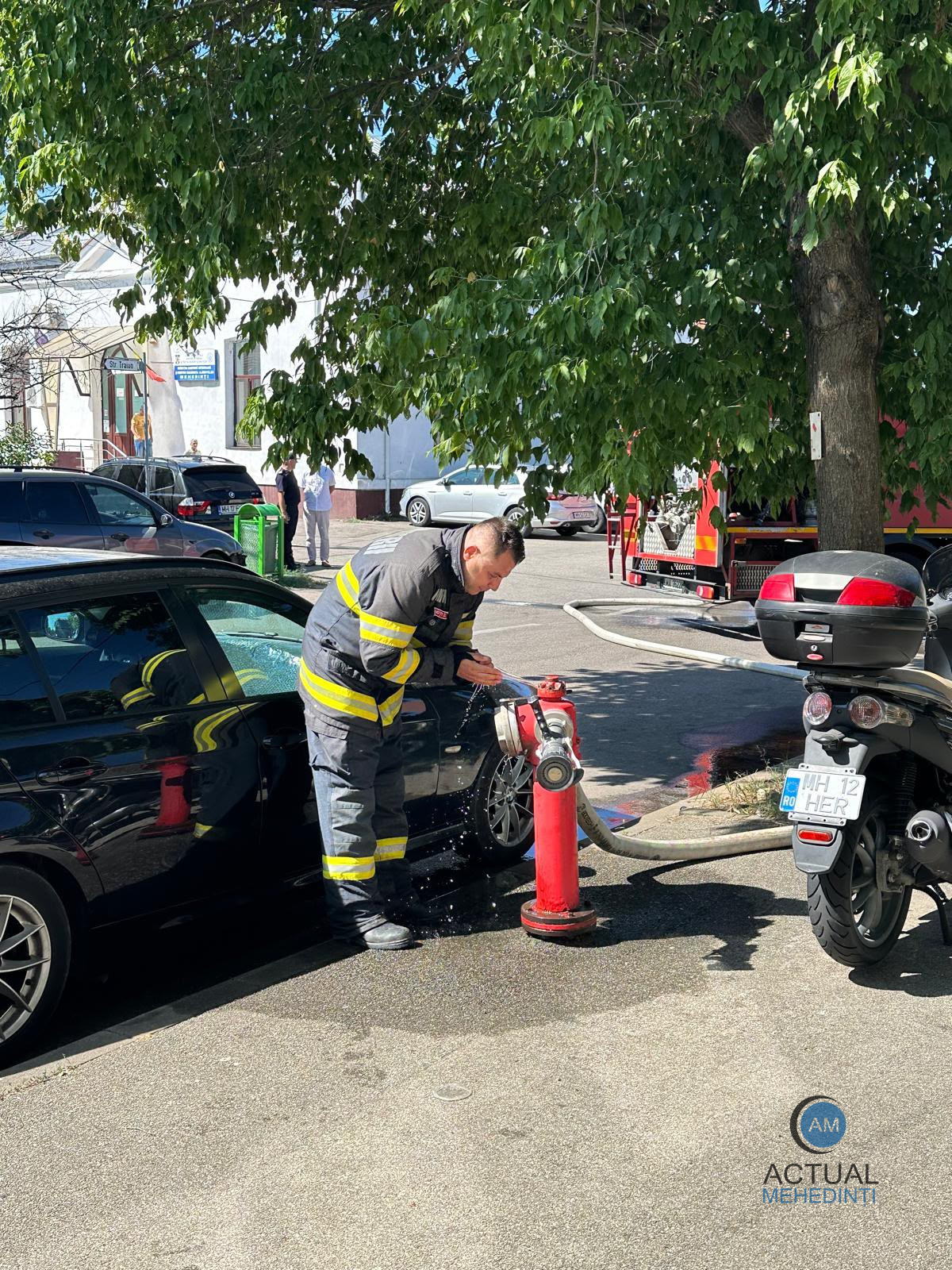 Autoritatile supravegheaza calitatea aerului in urma emisiei de gaze din Severin A fost pus in functione un laborator mobil de la Ministerul Mediului