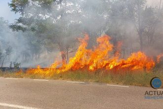 Incendiul intre Slashoma si Biban s a extins Pompierii intervin de 4 ore 100 de hectare de miriste si 50 de hectare de padure au fost afectate de flacari
