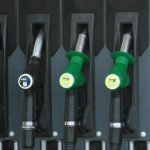 Motorina a depasit 10 lei litru in statiile Peco din Severin si este cu aproape un leu mai scumpa decat benzina