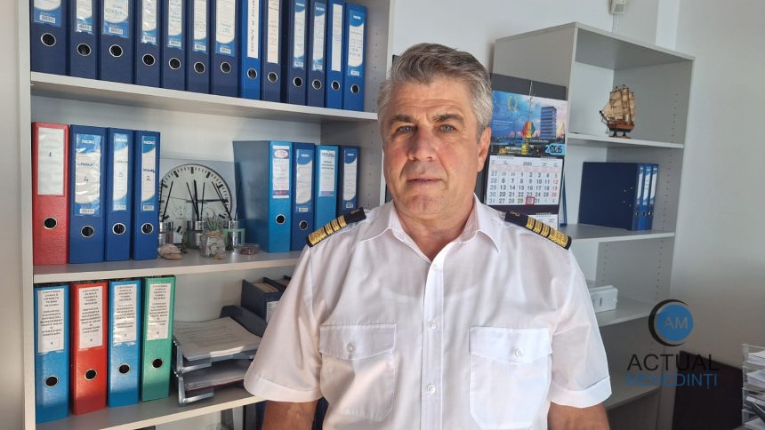 debitul dunarii continua sa scada navele si barjele raman esuate iar restriciile de navigatie se extind autoritile recomanda folosirea ecluzei sarbesti pf ii