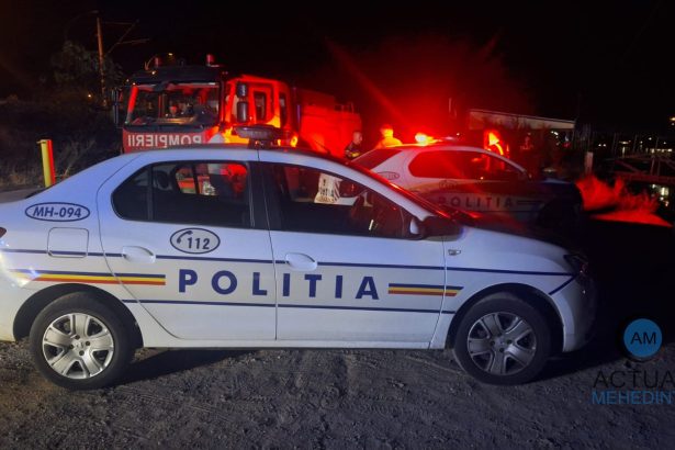 Alert pe Dunre dupa un apel la 112 Doi brbai bei au alertat pompierii Poliia i Poliia de Frontier