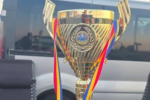 Florin Doana din Severin campion national la Viteza Motoclasic Victorie impresionanta pe Transilvania Motor Ring