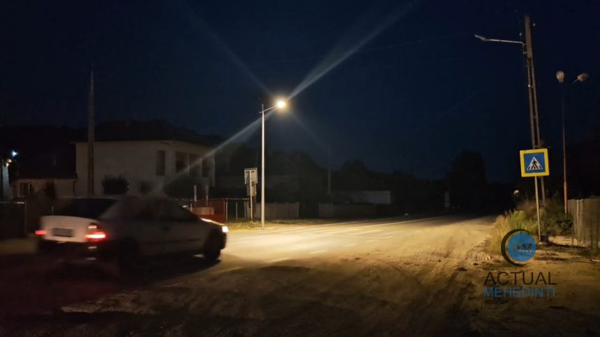 Trecerile de pietoni de pe drumurile nationale din Mehedinti iluminate pe timp de noapte Masura adoptata de DRDP Craiova pentru siguranta pietonilor