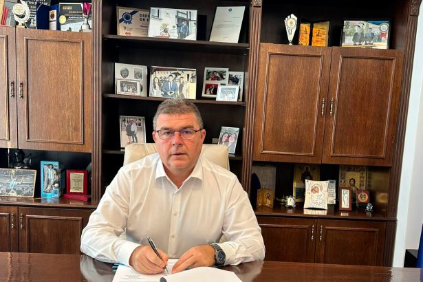 Un nou RMN a fost adaugat dotarii Spitalului Judetean Aparatul asigura precizie in diagnosticare si confort inclusiv pentru pacientii supravonderali si claustrofobi