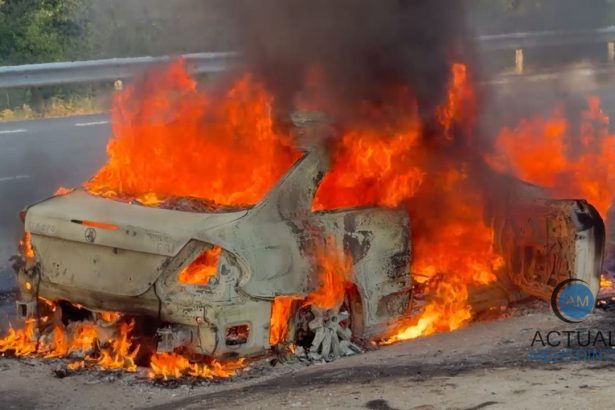 Un scurtcircuit electric a provocat incendiul care a distrus un autoturism pe DN 6 in Ghelmegioaia