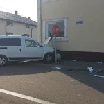 Accident grav în Severin: patru victime și doi pietoni implicați