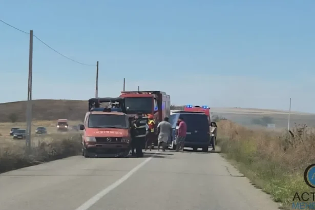 Autospecială ISU Mehedinți, lovită pe DJ 606. Trei persoane la spital