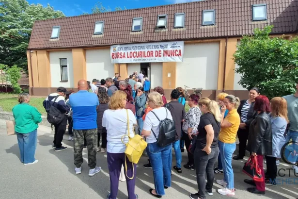 Bursa locurilor de muncă pentru absolvenți, organizată pe 9 octombrie la Severin