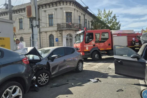 Accident în intersecția Traian–Mihai Eminescu: trei mașini implicate, două victime.