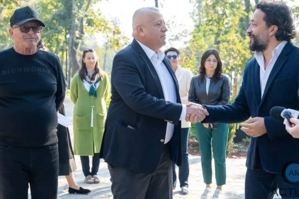 Parcul Gării și Parcul Rozelor, complet modernizate cu fonduri europene.